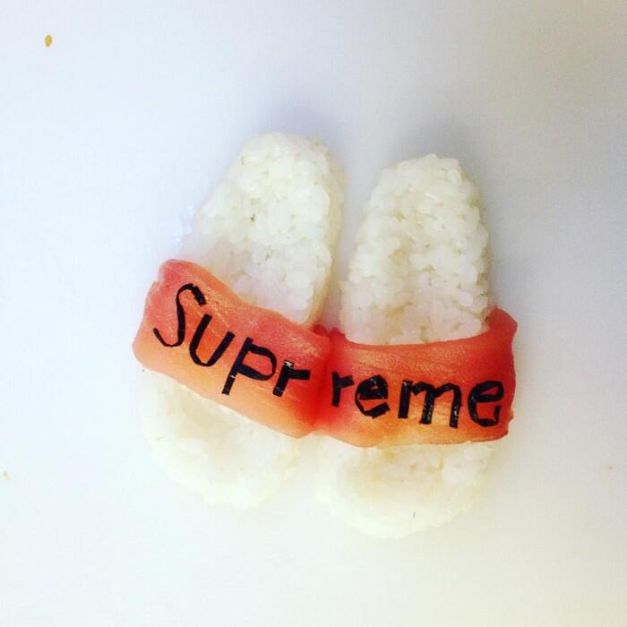 &quot;Sneakers&quot; Ini Dibuat Dari Sushi Oleh Seorang Chef Itali.