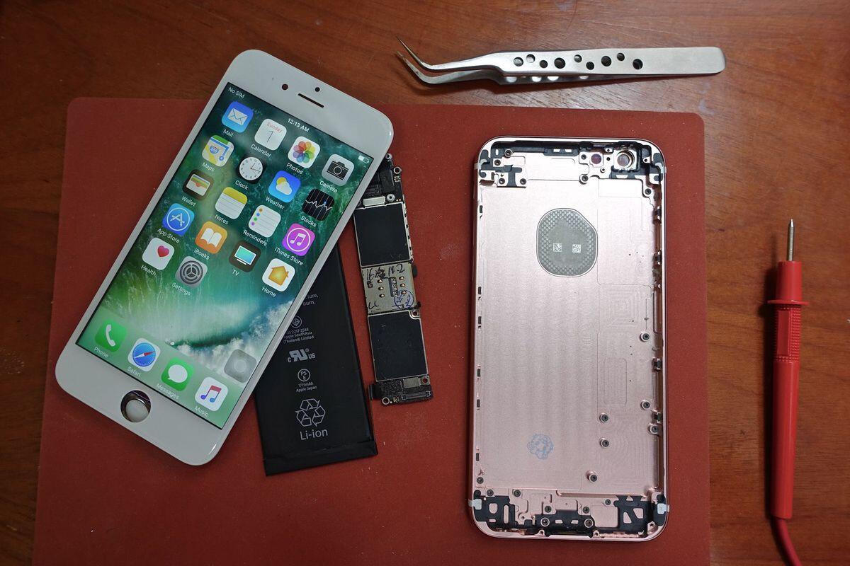 (Video)Bikin iPhone 6S Sendiri, Pria Ini Habiskan Rp 3,9 Juta