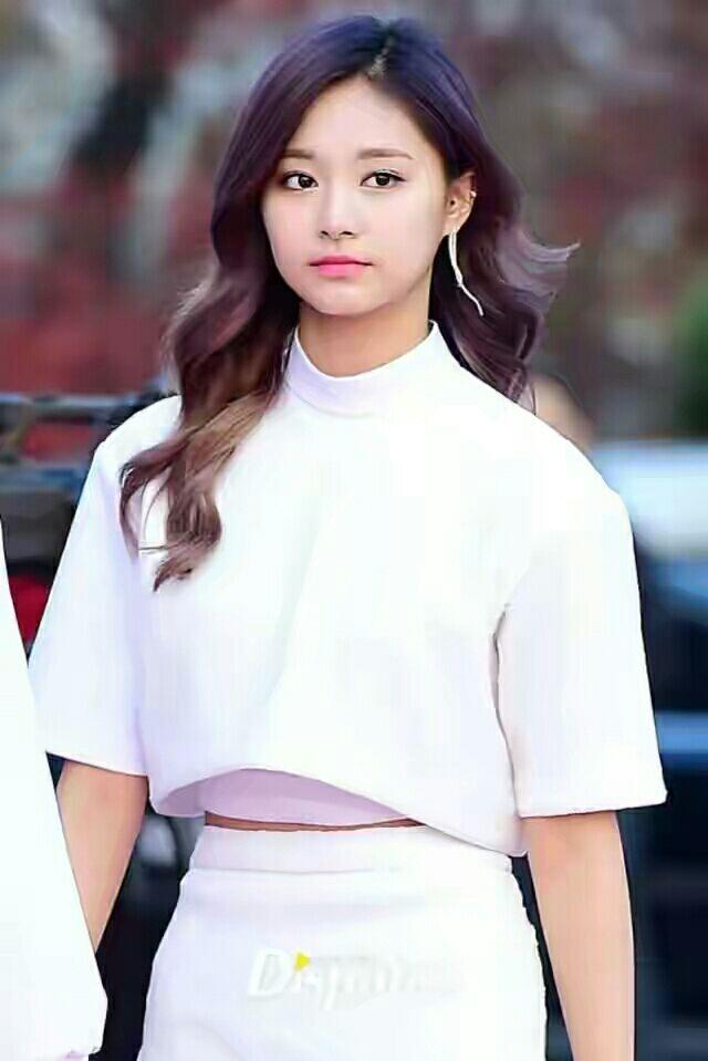Para Idola ini Lahir di Tahun 1999, Tapi Sudah Merajai Panggung K-Pop