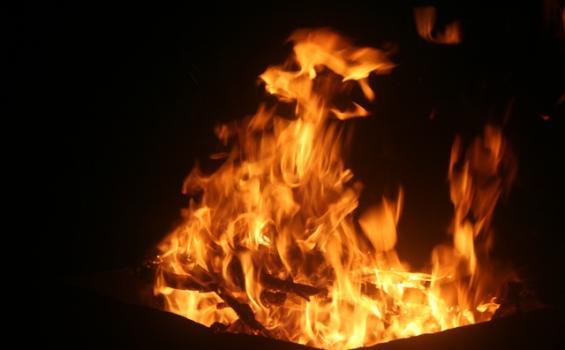 Pertamina: Kobaran Api Berasal dari Rumput, Bukan Tangki Terbakar