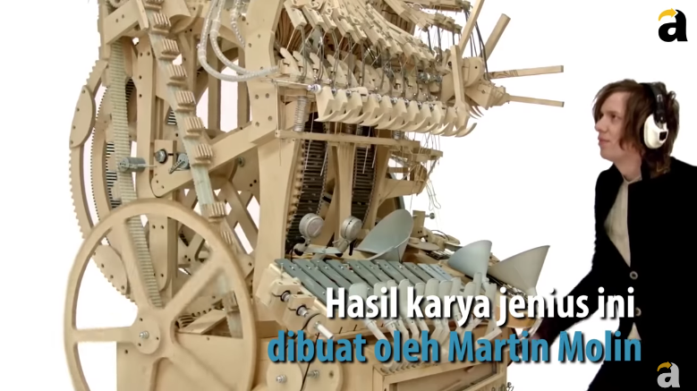 Wow, Musisi ini Ciptakan Alat Musik Dari 2000 Kelereng