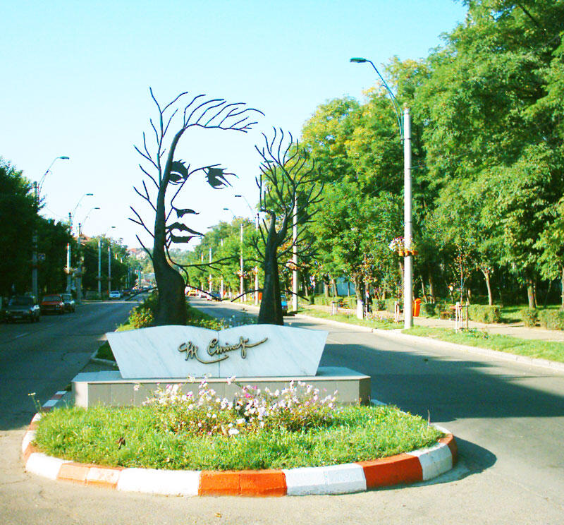 SCULPTURE-SCULPTURE UNIK INI PASTI LANGSUNG MENARIK MATA SEJAK AWAL MELIHATNYA