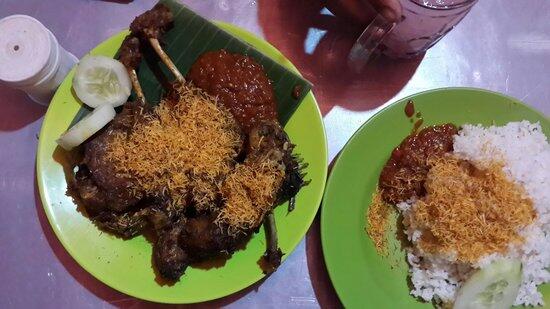 Ini Dia 14 Warung Bebek Goreng Paling Recommended di Surabaya