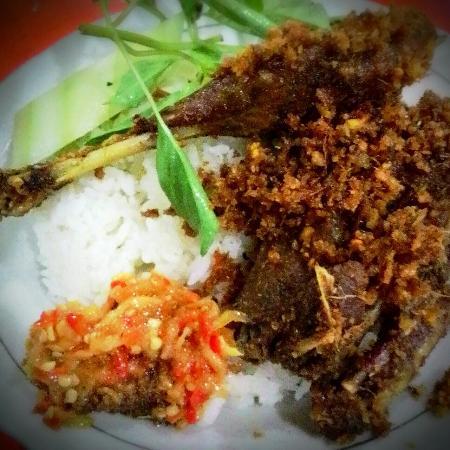 Ini Dia 14 Warung Bebek Goreng Paling Recommended di Surabaya