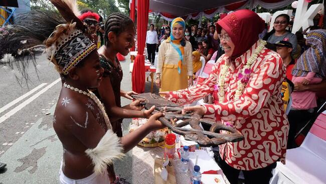 Parade Budaya dan Bunga di Surabaya, Risma Punya Pesan Khusus