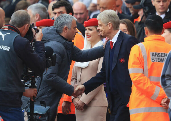 Kemenangan Pertama Wenger Atas Mourinho Putus Rekor Man United