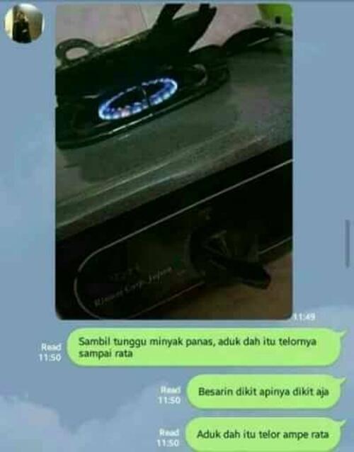 20 Obrolan pasangan yang baru belajar masak yang buat Ane tersenyum