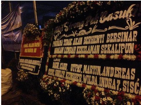 Karangan Bunga Dukungan Untuk Ahok Berdatangan di Rutan Cipinang