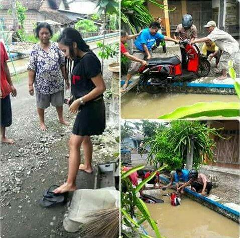 3 Insiden apes gara-gara asyik main HP saat naik motor