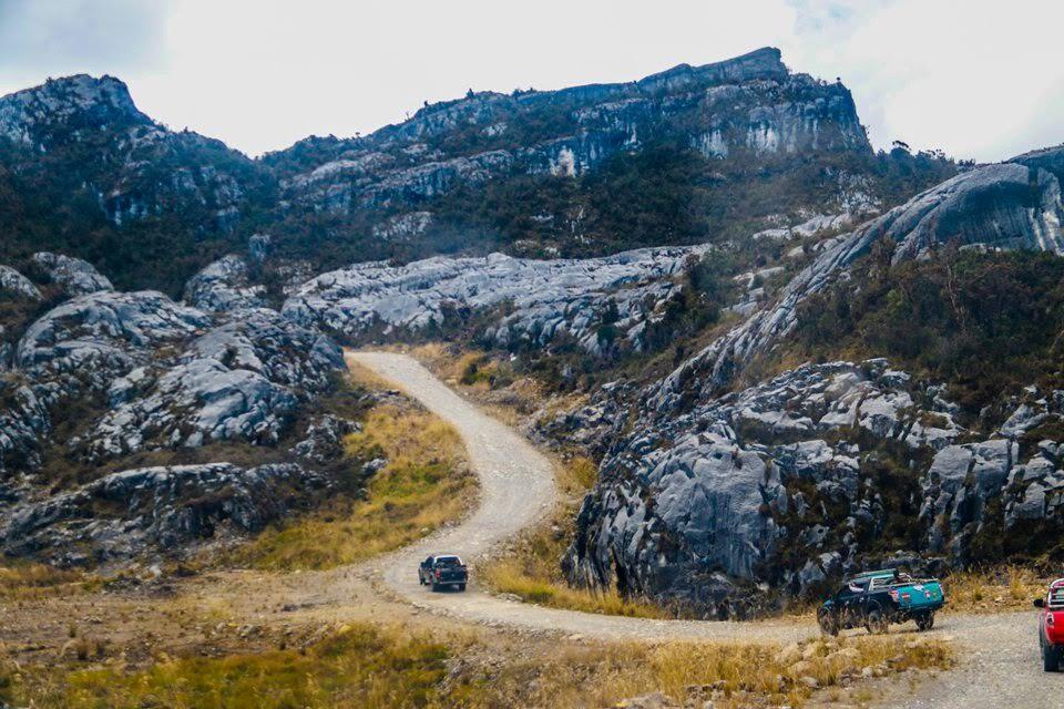 Indahnya Jalan Trans Papua yang Disusuri Jokowi Pakai Motor Trail