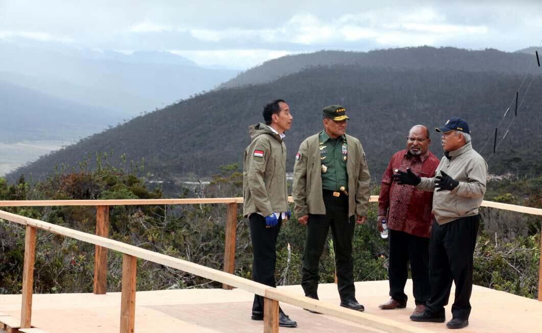 Indahnya Jalan Trans Papua yang Disusuri Jokowi Pakai Motor Trail