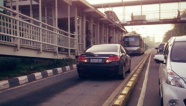 Ciri-ciri "Teroris" Jalan Raya, Agan Termasuk?