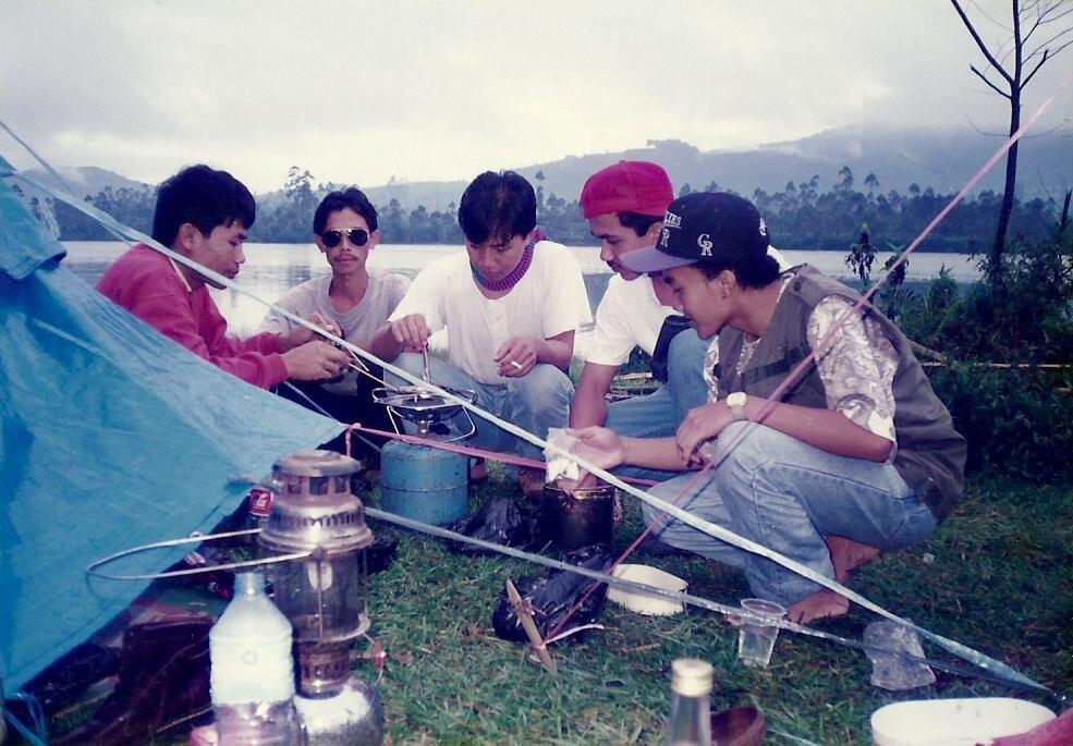 Jadul tapi keren ini foto langka pendaki  gunung di 