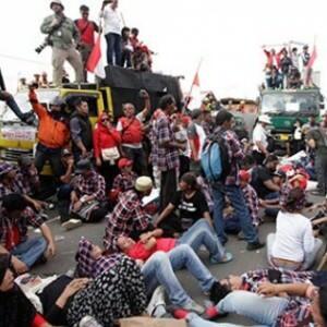 Komisi Yudisial: Massa Pendukung Ahok Rendahkan Kehormatan Peradilan Indonesia