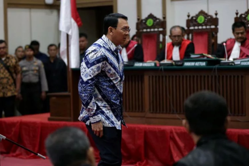 Menilik Proses Penahanan Ahok dari Kacamata Hukum Indonesia