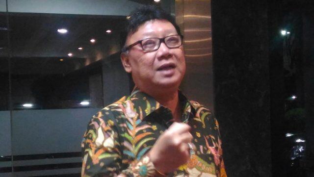 Pendukung Ahok dan Rezim yang Saling Bertaut