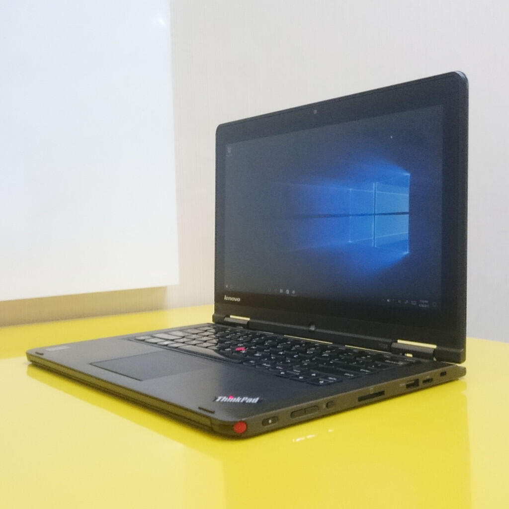 Terjual Lenovo YOGA Thinkpad S1 13" Ram 8GB SSD 256GB 