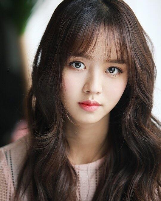 Kim So-hyun, aktris cantik Korea Selatan yang parasnya bikin meleleh hati kaum adam!