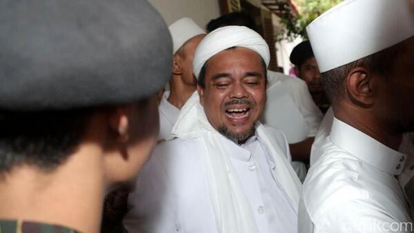 Kabur Lagi. Dari Malaysia, Habib Rizieq Balik Lagi ke Arab Saudi