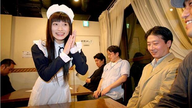 Maid Cafe di Jepang, Antara Gadis Imut & " Jomblo Akut "