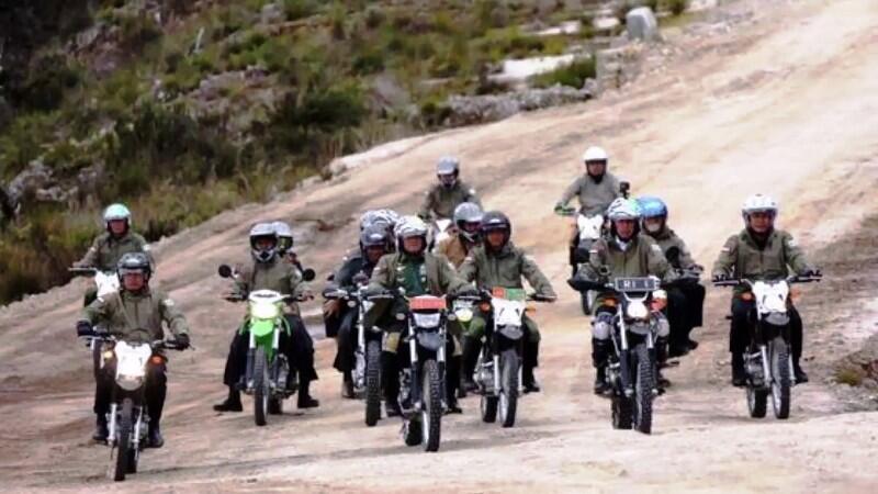 Ahok Dipenjara, Mengapa Jokowi Malah Nge-Trail di Papua?