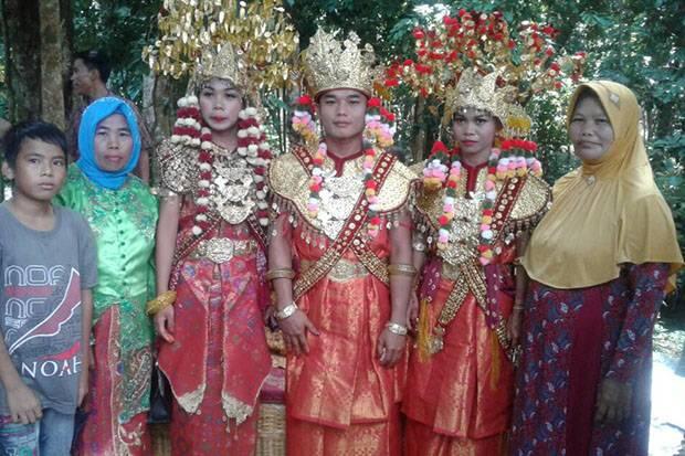 Luar Biasa Seorang Pria di Sumatera Selatan, Nikahi 2 Perempuan Sekaligus