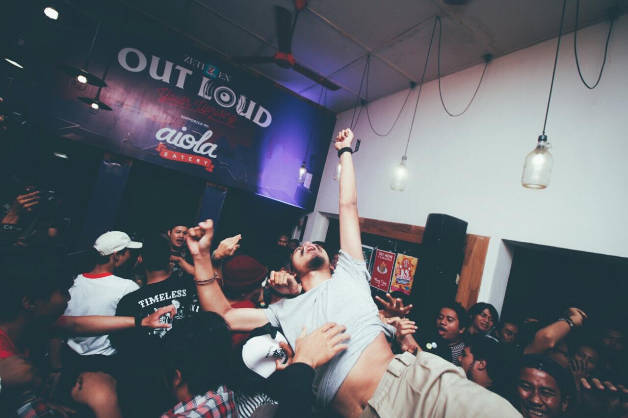 Serunya Motret Stage Photography