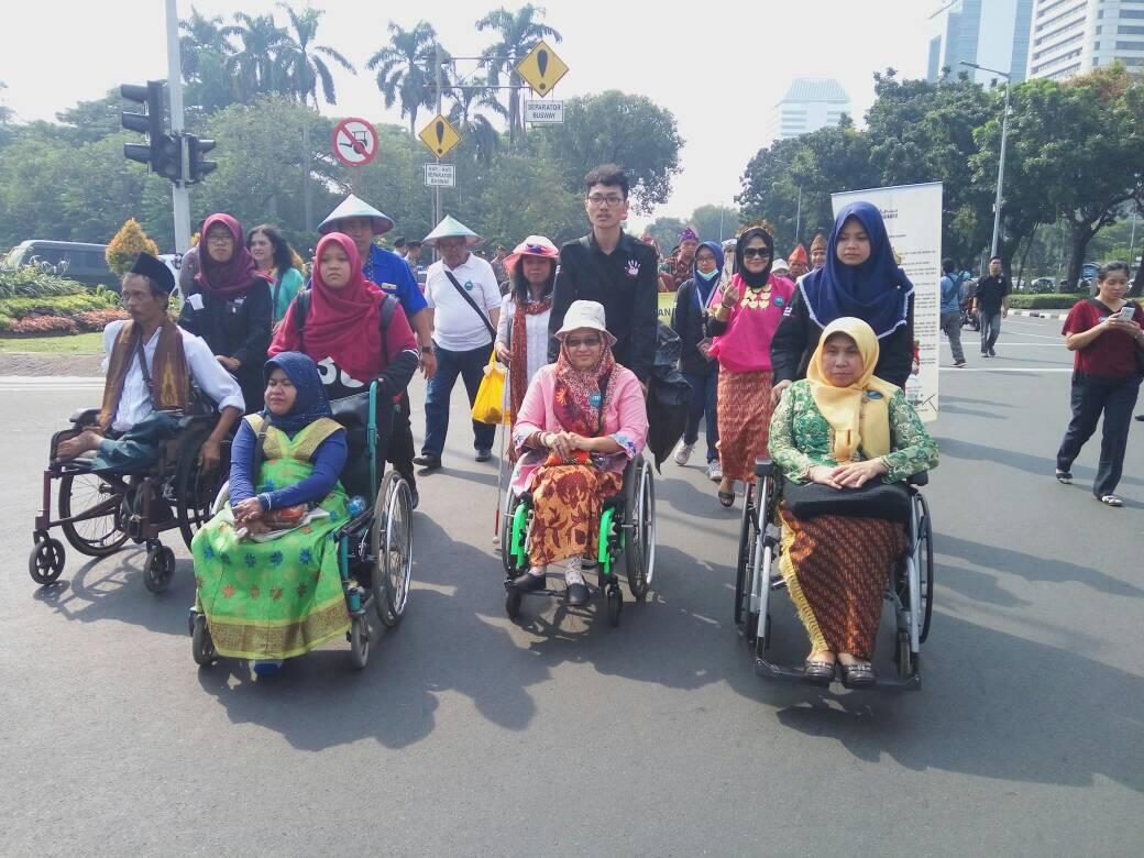 Semangat Penyandang Disabilitas Menagih Janji ke Jokowi