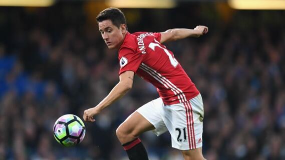 Jadi Pemain Terbaik Man United, Herrera Kalahkan Ibra dan Valencia