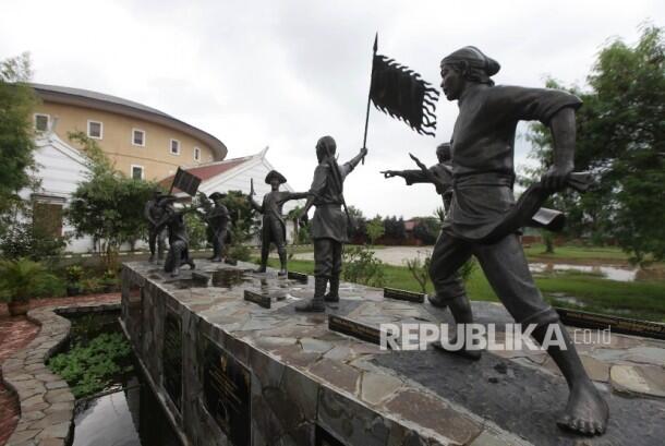 Geger Pacinan dan perang sepanjang, episode yang hilang dari buku sejarah indonesia ?