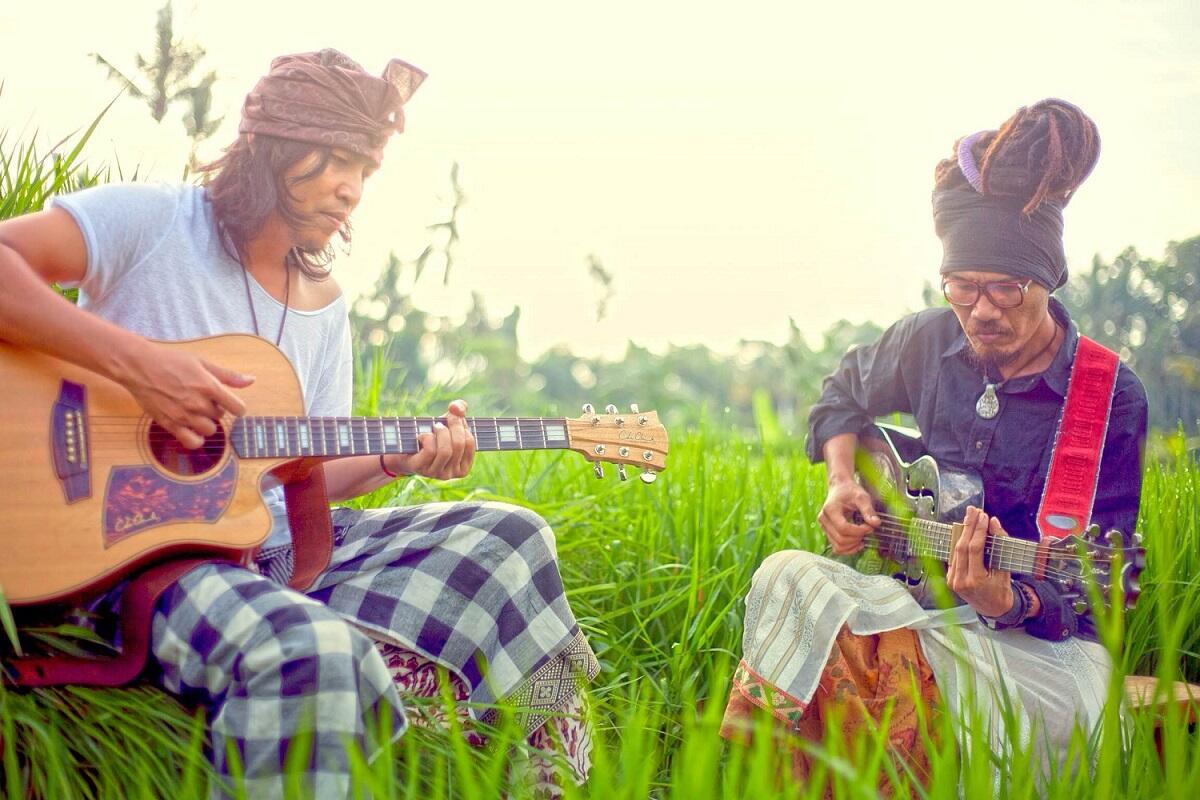 Bosan Dengar Lagu Mellow? Dengarkan Musik 7 Musisi Ini Saja!