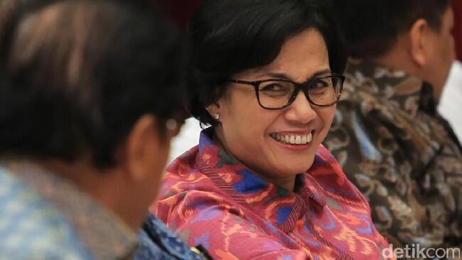 Sri Mulyani Tuangkan Kebahagiaan di Atas Kertas