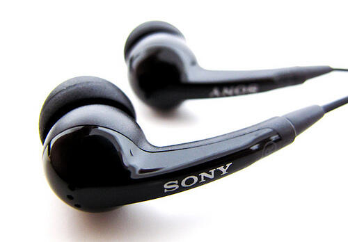 Наушники s1. Наушники syllable s119. Наушники от сони Xperia. Наушники от сони Xperia 2015 года. Наушники s51 Honor