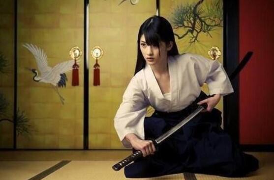 Onna Bugeisha Si Cantik Samurai