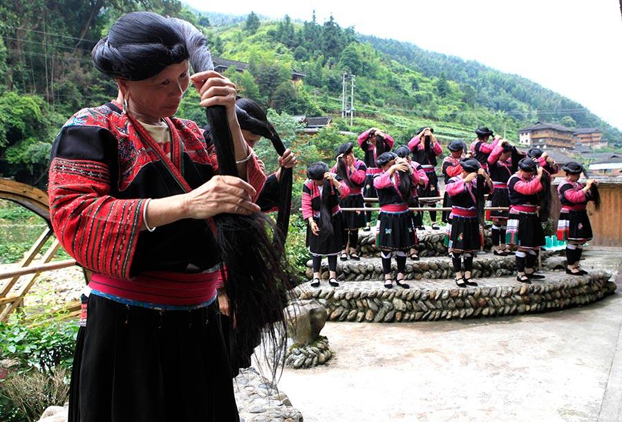 Unik! Di Cina Terdapat Kampung Rapunzel