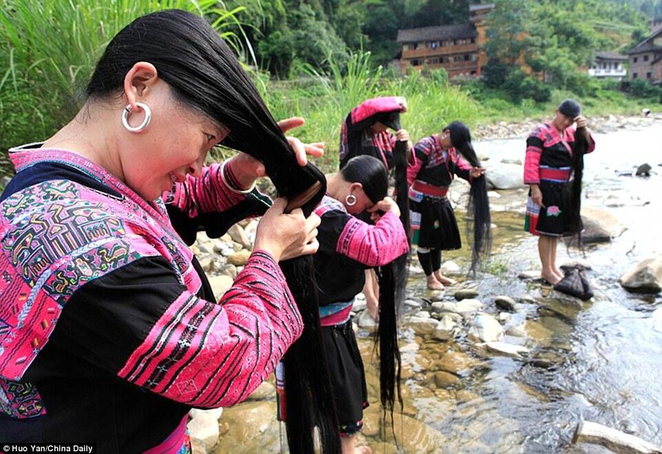 Unik! Di Cina Terdapat Kampung Rapunzel