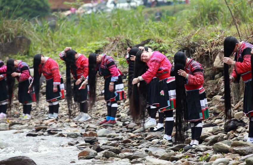 Unik! Di Cina Terdapat Kampung Rapunzel