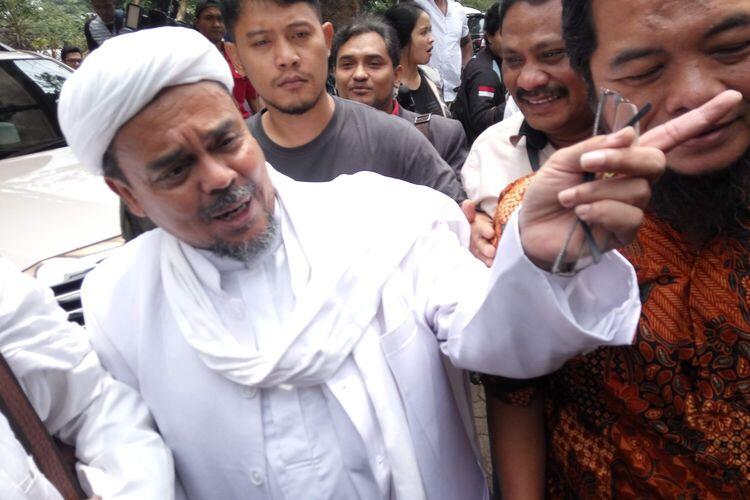 Polisi Berharap Keluarga Bujuk Rizieq Pulang ke Indonesia