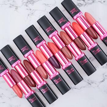 Perbedaan make up untuk bibir ini yang perlu sista tau!