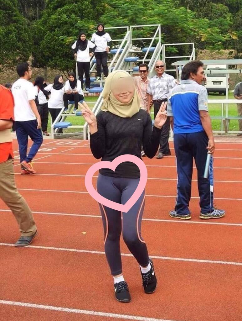 Jogging parlente, buat yang cowok jangan salah fokus