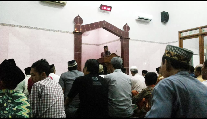 Ramadhan Hanya Akan Menambah Orang-Orang &quot;GILA&quot; Di Indonesia