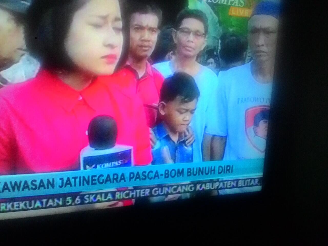 Kira - kira sedang apakah reporter ini?