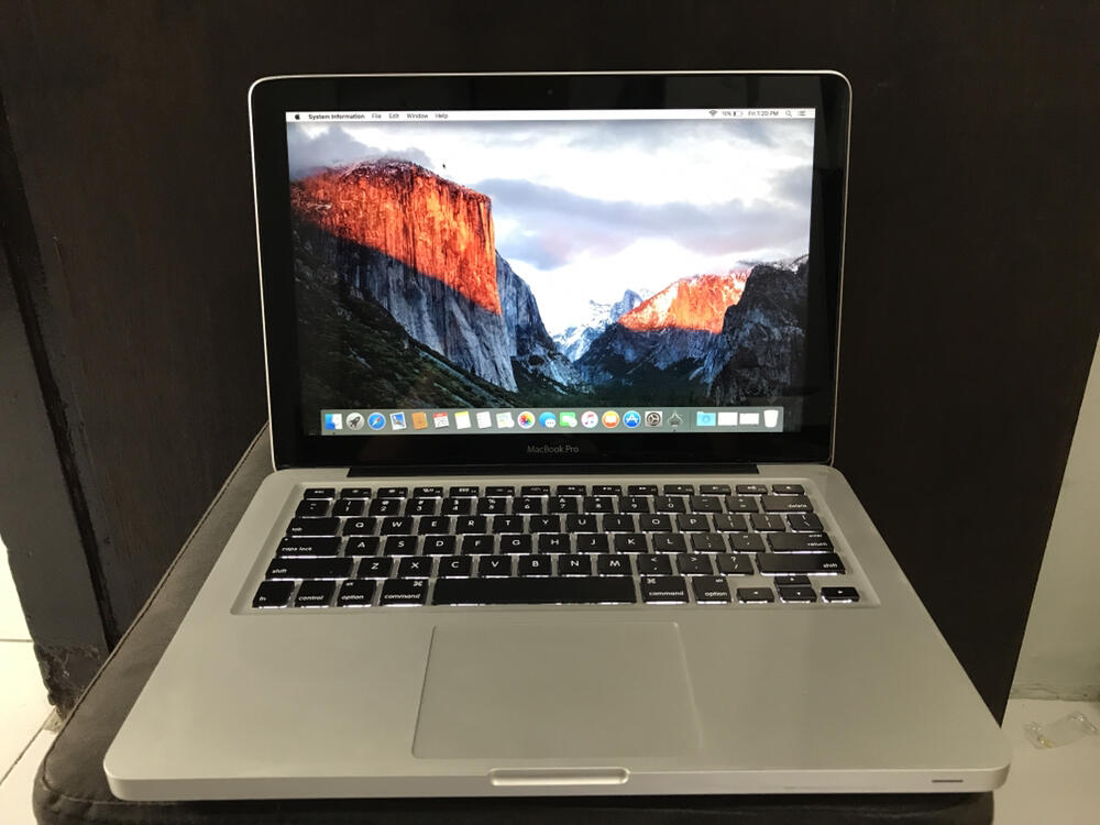 Macbook mid 2010