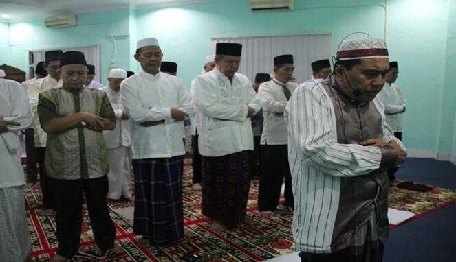 7 Kejadian Unik yang Selalu Terjadi Saat Tarawih Tiba