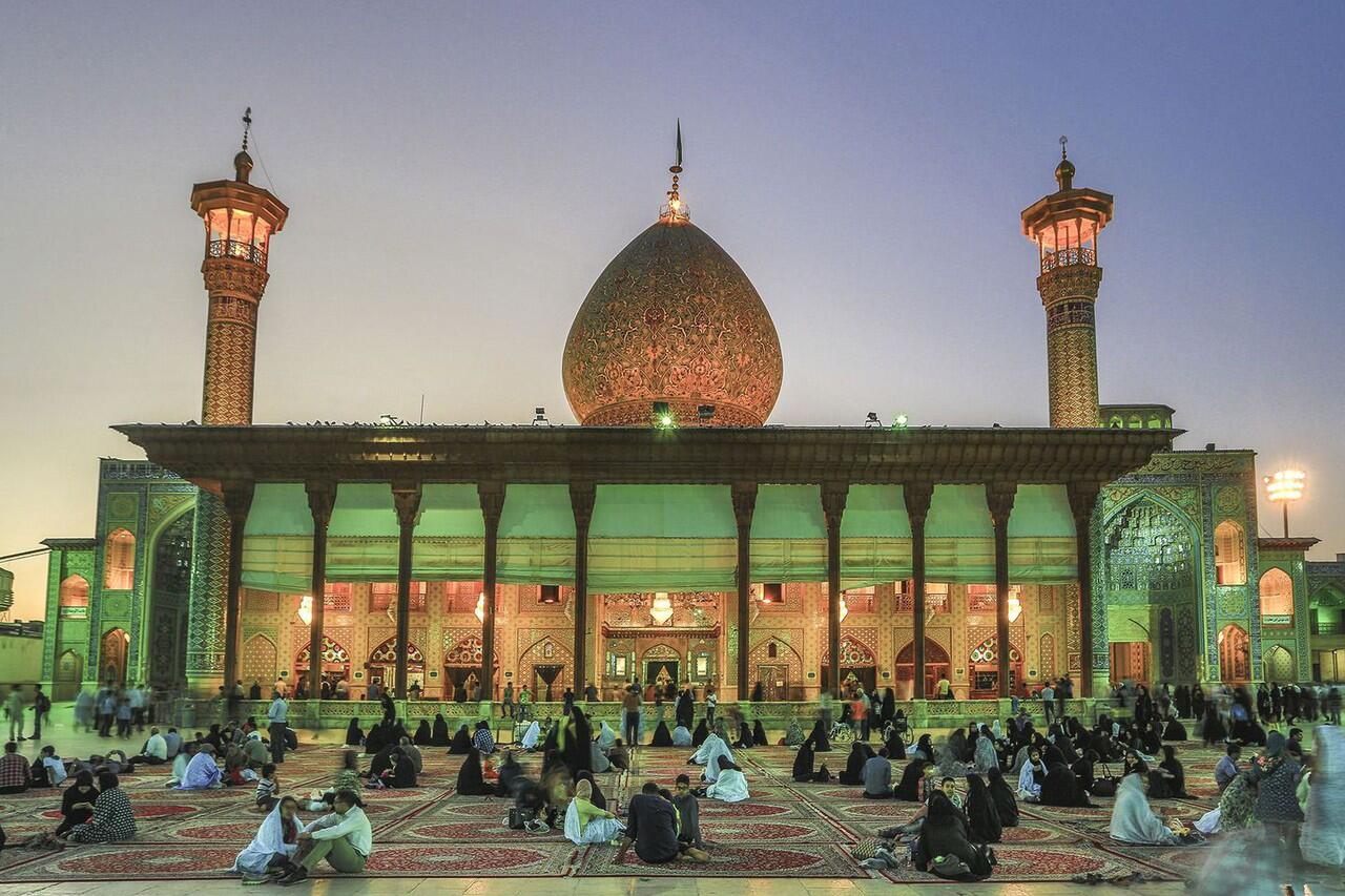 Shah Cheragh, Masjid Cantik yang Pancarkan Kilau Cahaya