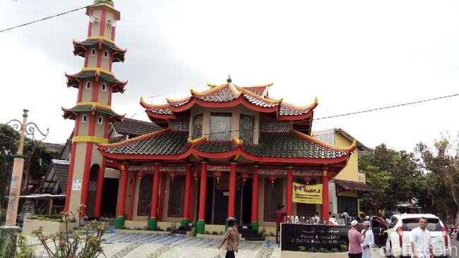 Unik, Masjid Berbentuk Kelenteng di Kota Magelang