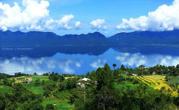 Misteri Indahnya Danau Maninjau