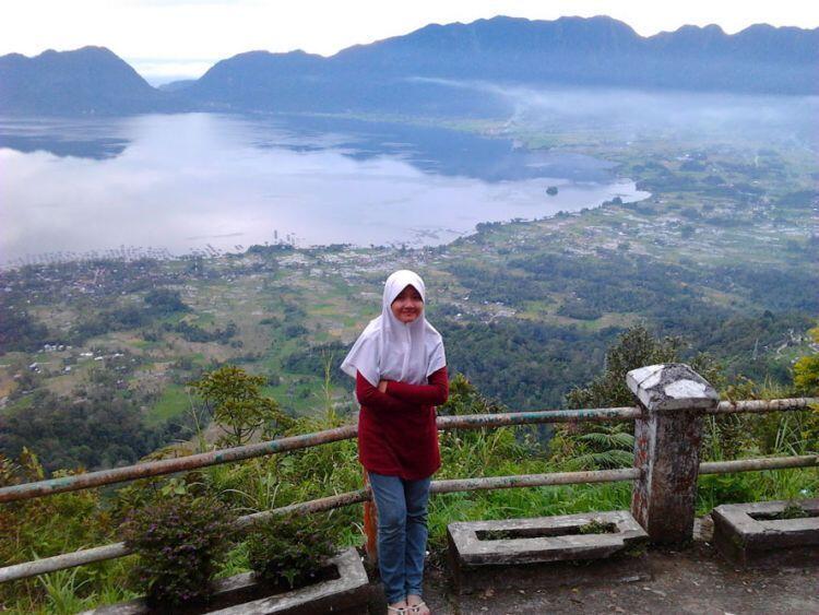 Misteri Indahnya Danau Maninjau