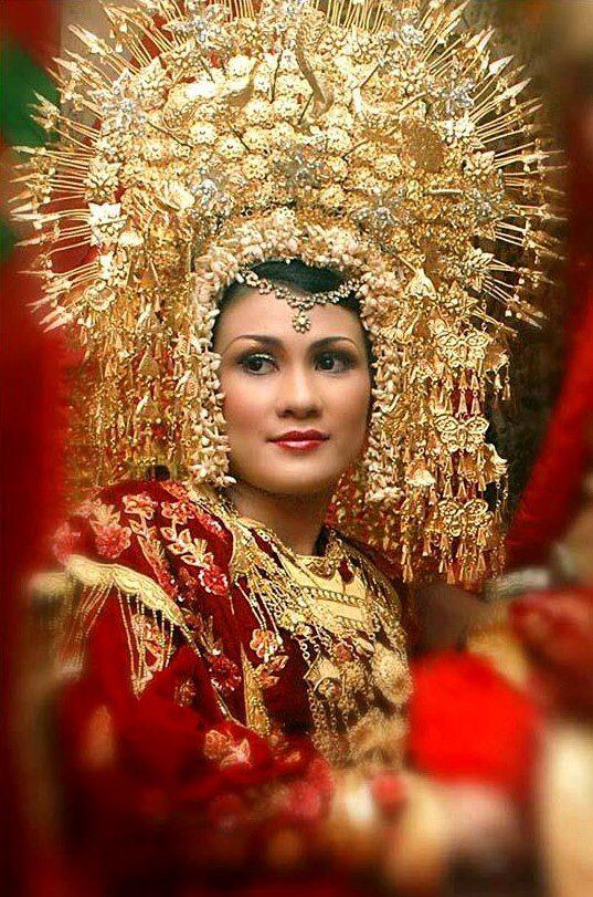 Misteri Indahnya Danau Maninjau