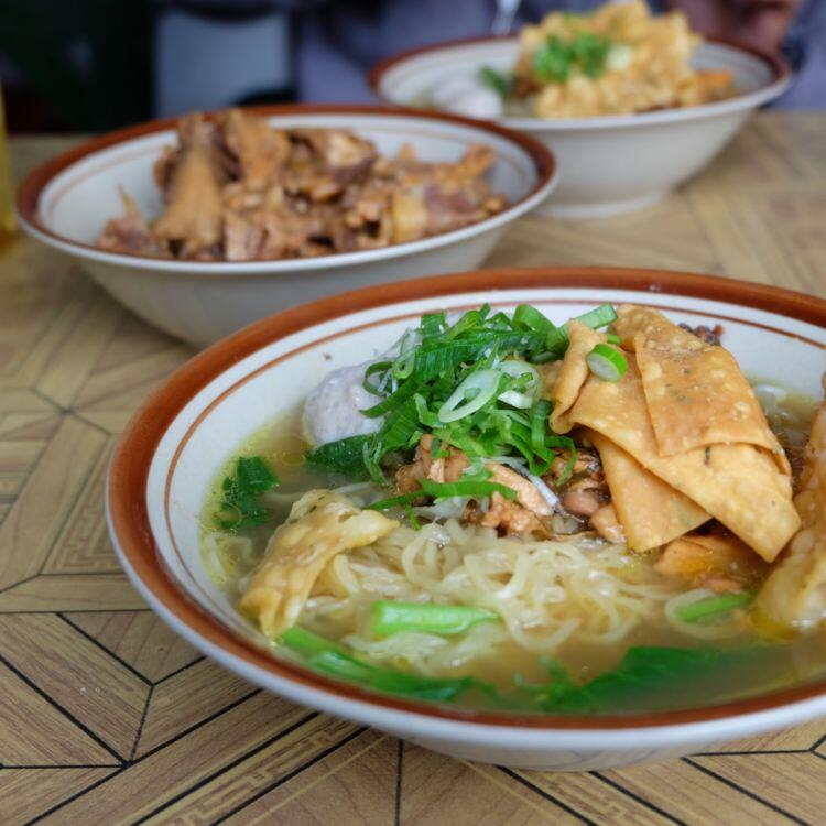 Mie Ayam Lovers, Kamu Harus Jelajahi 10 Warung Mie Ayam Terenak di Jogja Ini Deh! 